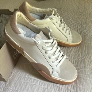 Dolce Vita Sneakers